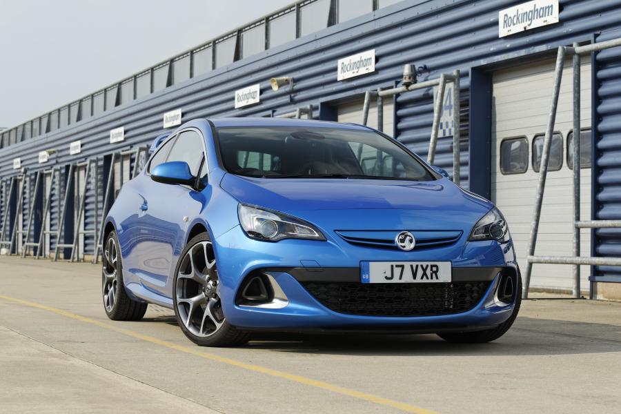  Vauxhall Astra VXR 2012 года  (фото 41 из 274)